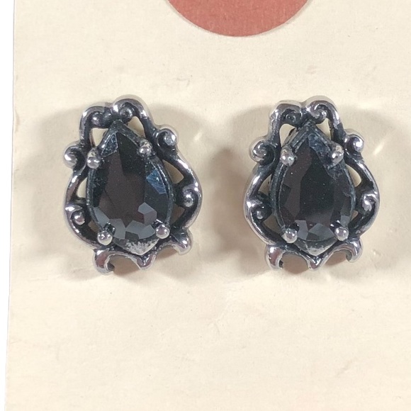 Earrings Black Stone Silver Tone Pierced - Picture 2 of 3